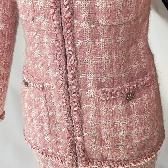 Chanel pink houndstooth wool skirt suit from Supermarket collection - Picture 9 of 13
